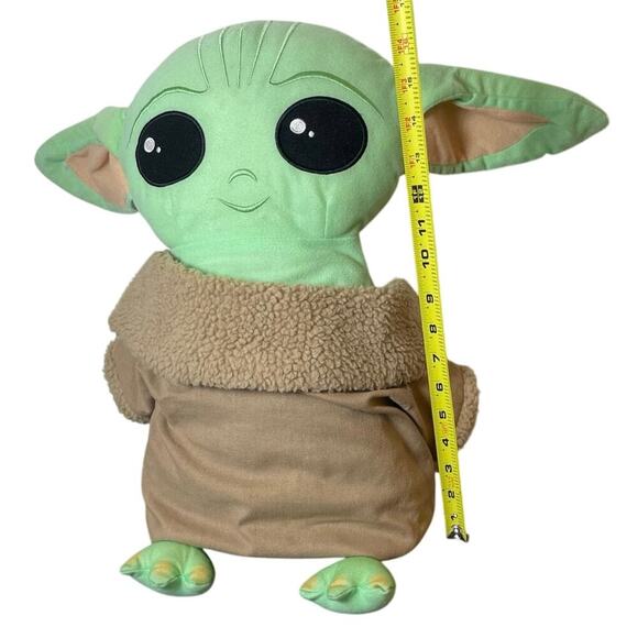 STAR WARS BABY YODA 17’ PLUSHIE MANDALORIAN LARGE COLLECTIBLE KAWAII  LUCAS FILM - Picture 4 of 11